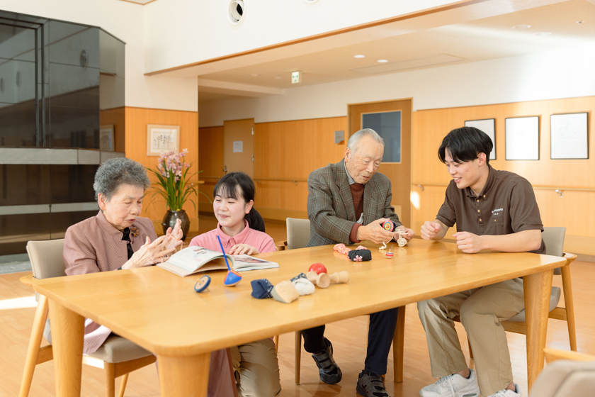 介護福祉士とは｜信州介護福祉専門学校